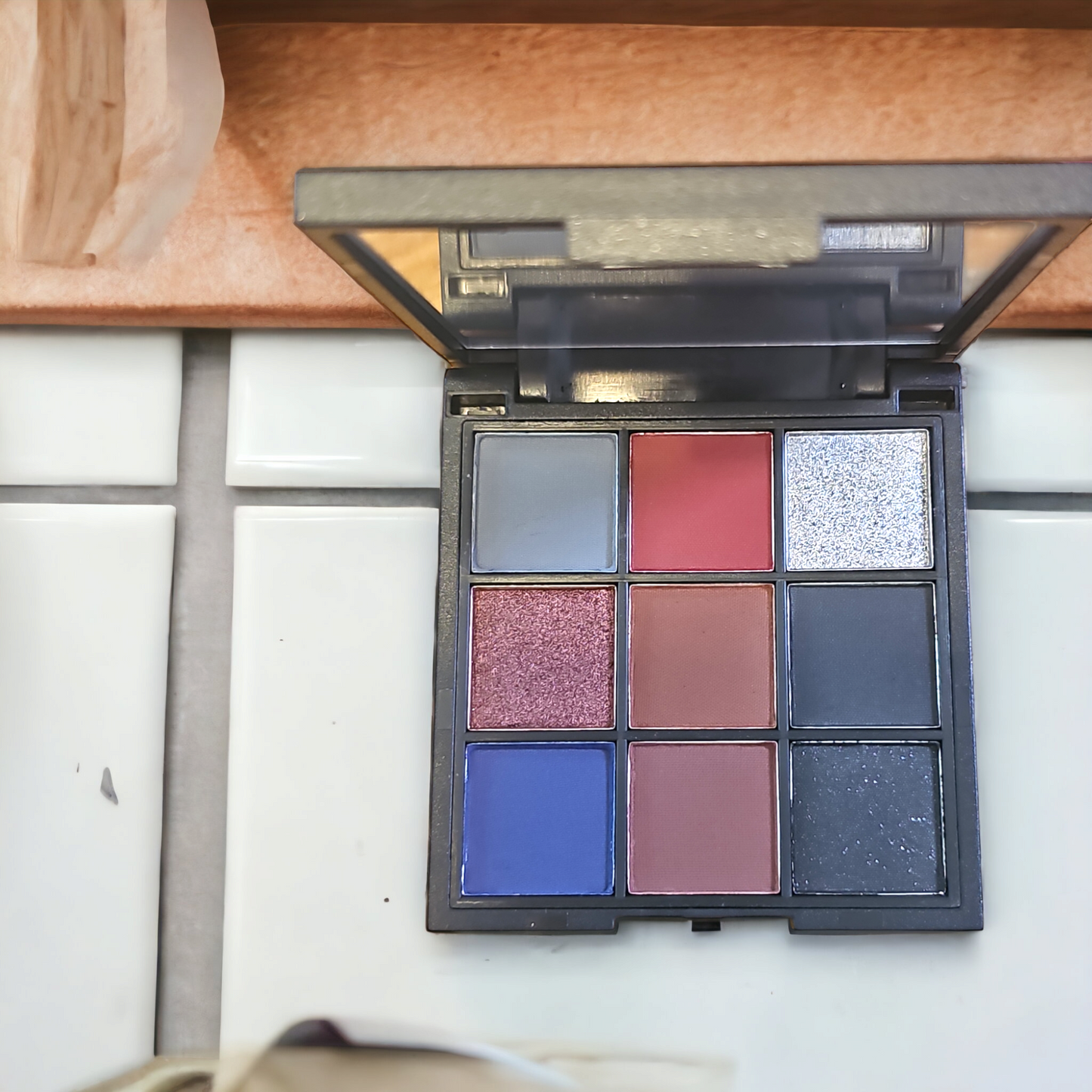 SMOKE SHOW Eyeshadow Palette