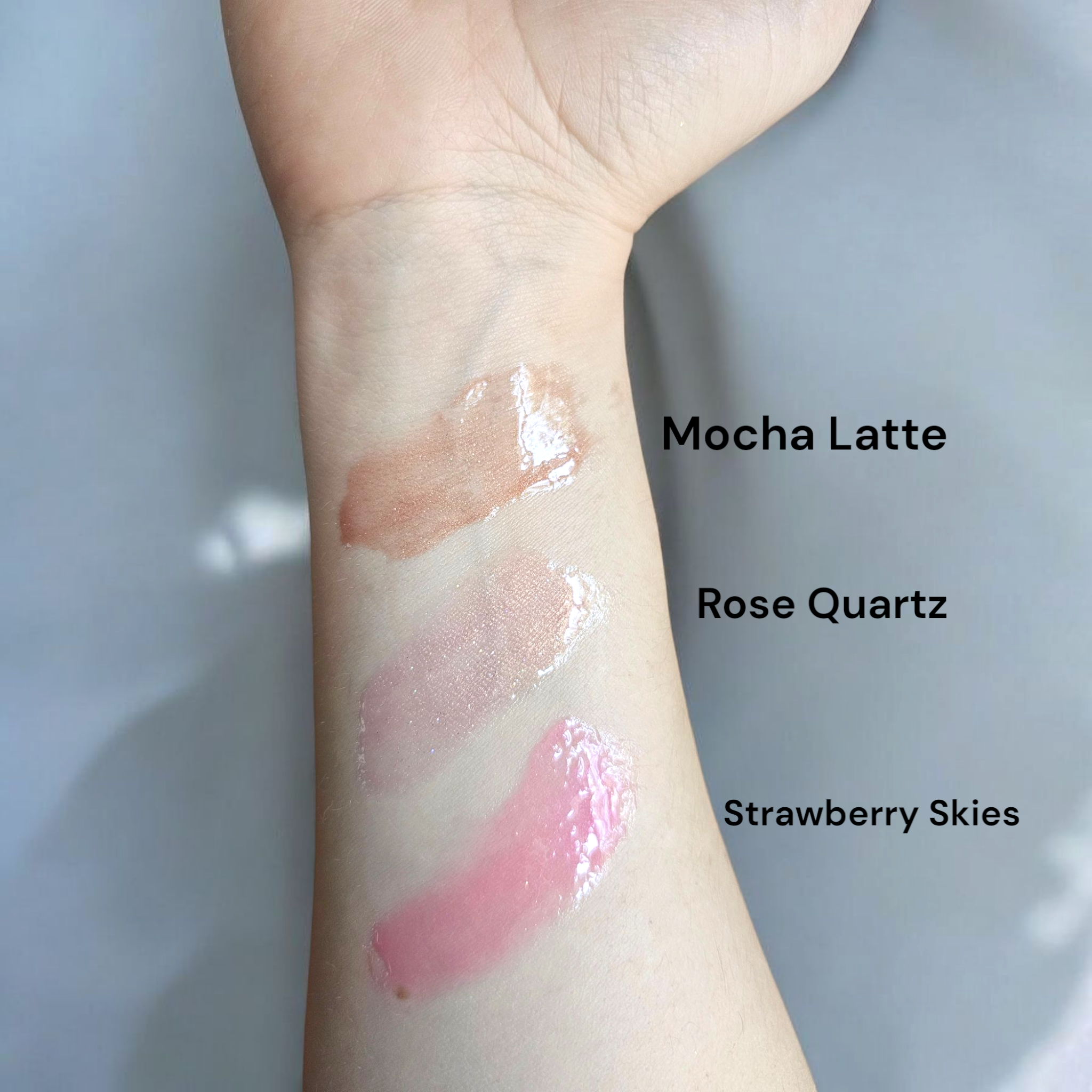 HOLY GLOW Super Shine Antiaging Lip Gloss (All Shades) * Hydrating, reduce fine lines*