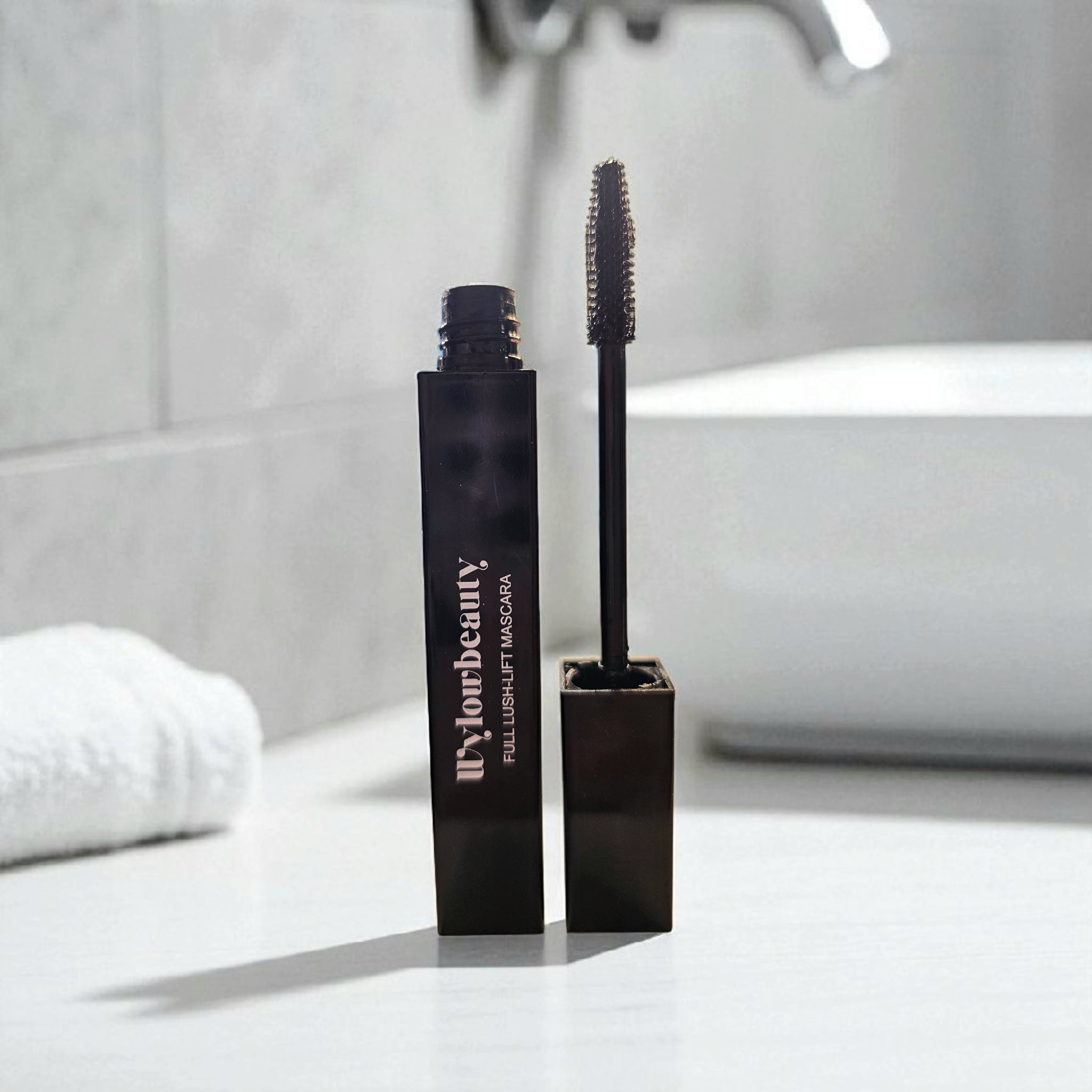 FULL LUSH-LIFT MASCARA (Tubing Mascara) *Long Wear, Water Resistant*