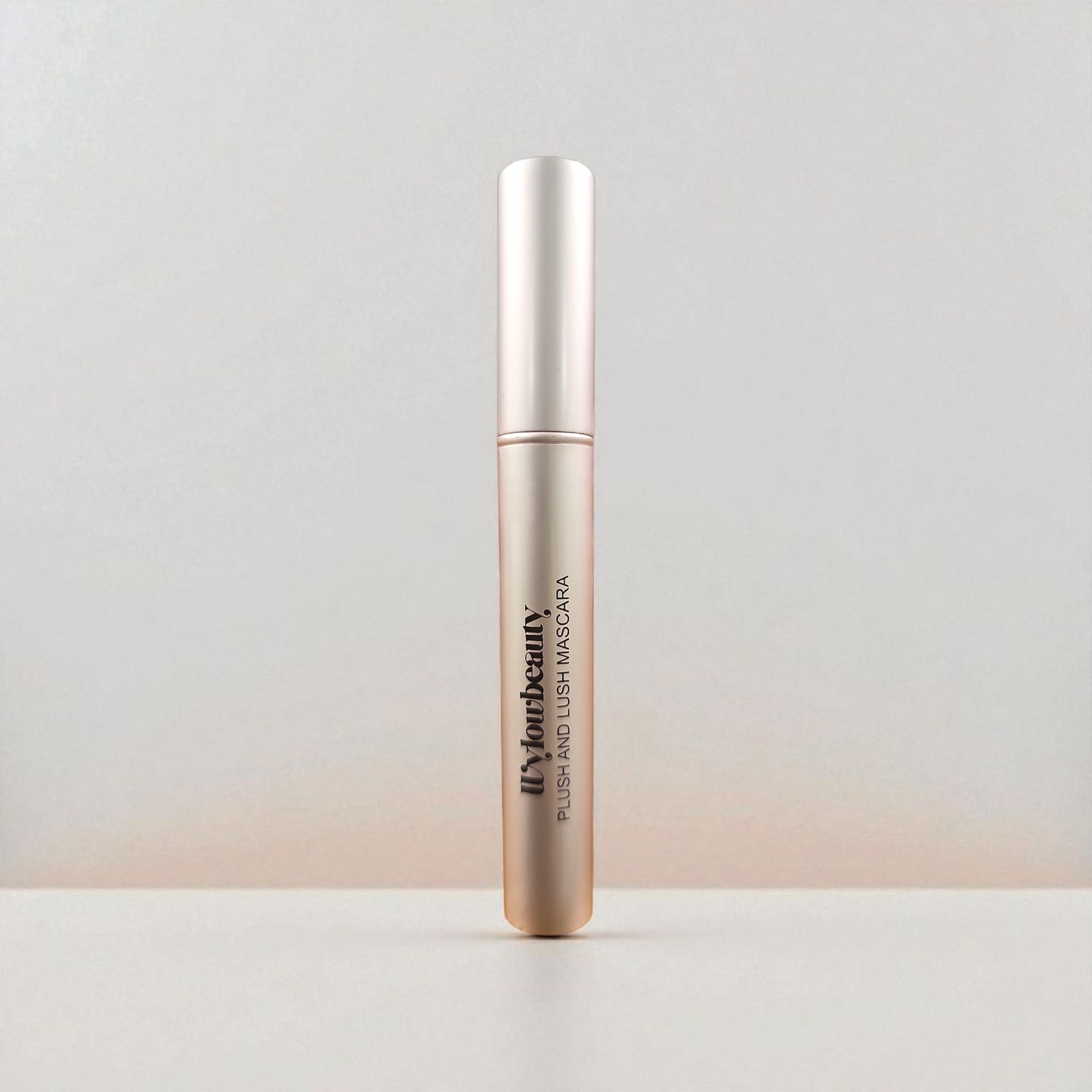 PLUSH AND LUSH FIBER MASCARA *Condition & Plump* Castor Oil, Peptides & Collagen