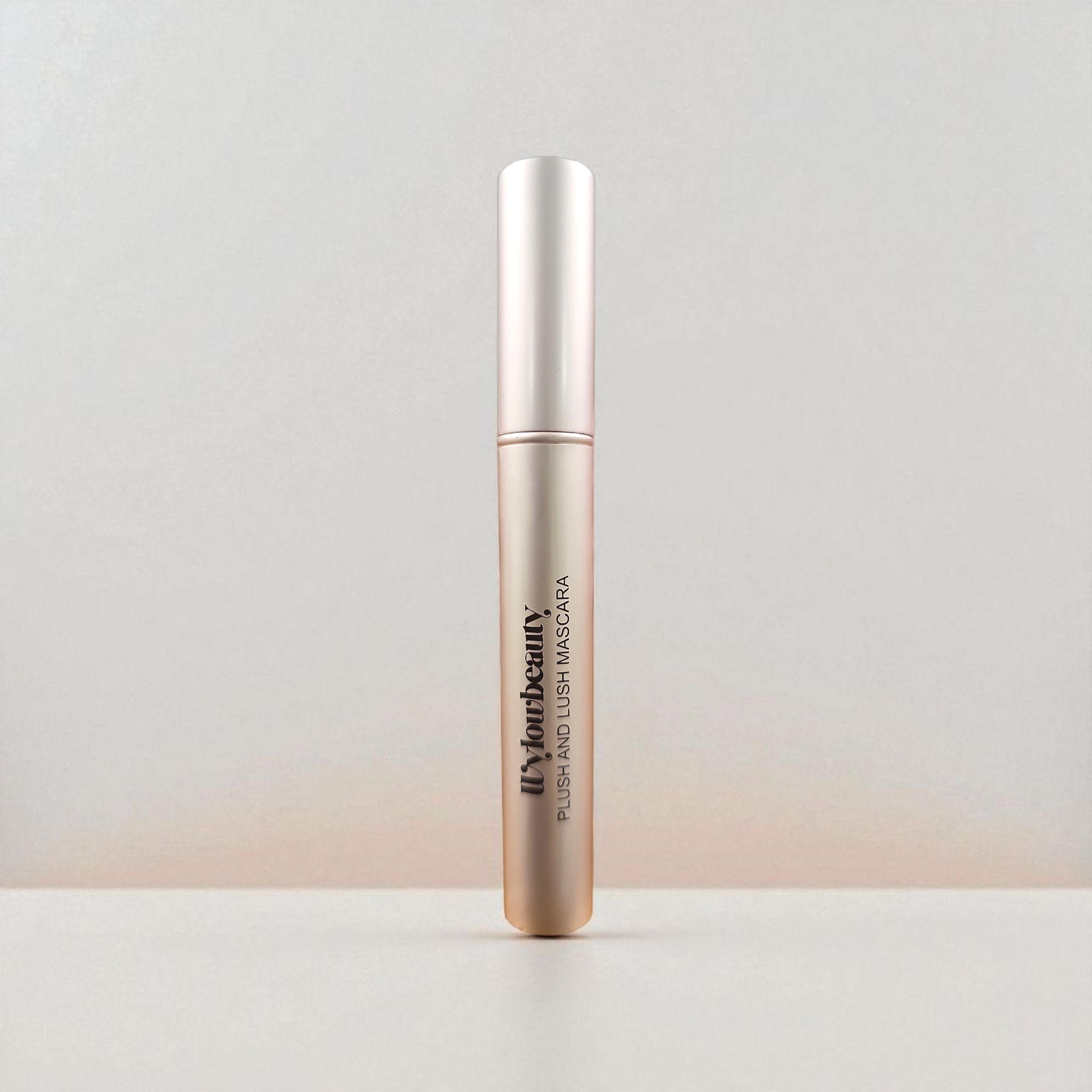 PLUSH AND LUSH FIBER MASCARA *Condition & Plump* Castor Oil, Peptides & Collagen